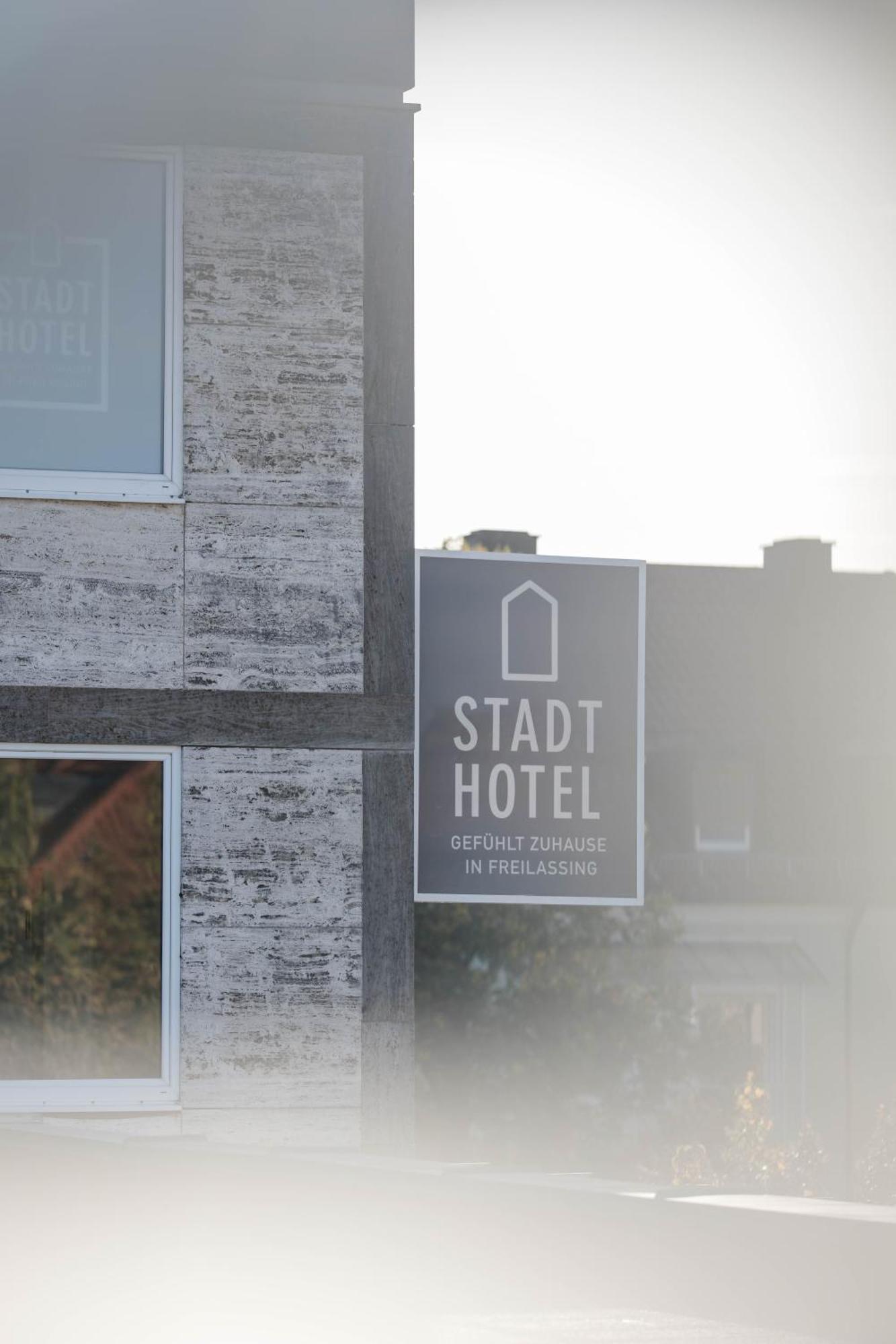 Stadthotel Freilassing Kültér fotó